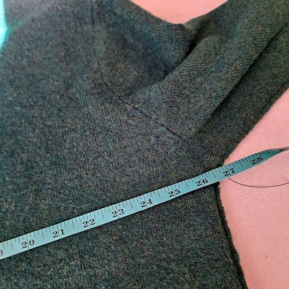 Vince Camuto V-neck Ribbed-edge Sweater Womens Size XL Green Relaxed Fit - Picture 6 of 8